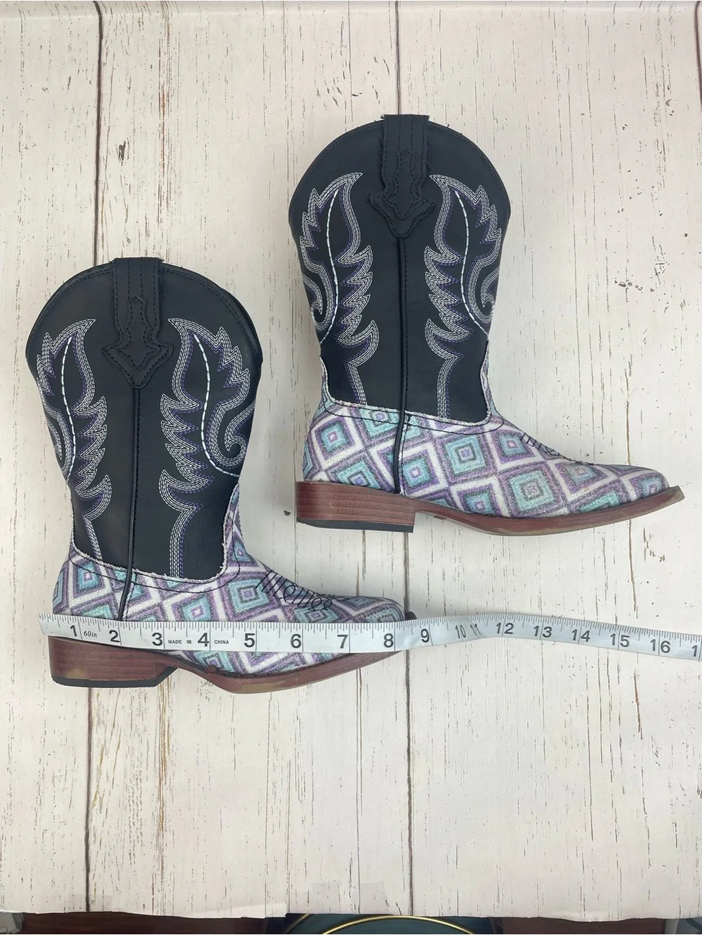 Roper girl’s glitter